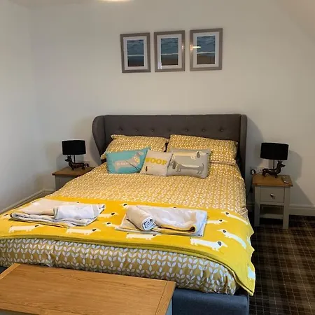Vakantiehuis Hotdog House Filey Detached Pet Friendly Eco-house *