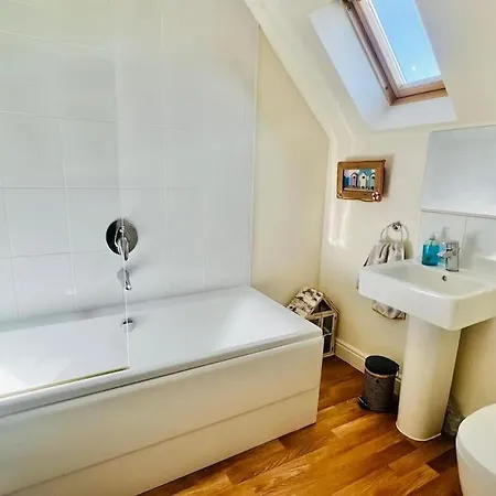 Vakantiehuis Hotdog House Filey Detached Pet Friendly Eco-house
