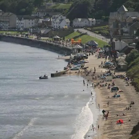 Hotdog House Filey Detached Pet Friendly Eco-house *