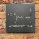 Hotdog House Filey Detached Pet Friendly Eco-house *