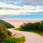 Hotdog House Filey Detached Pet Friendly Eco-house Holiday home *
