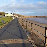 Hotdog House Filey Detached Pet Friendly Eco-house