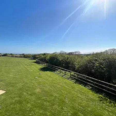 Hotdog House Filey Detached Pet Friendly Eco-house