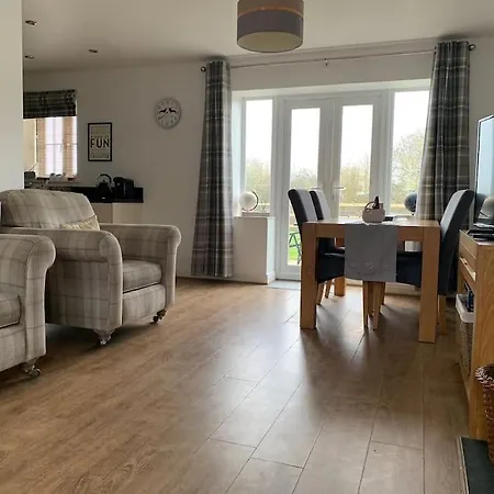 Hotdog House Filey Detached Pet Friendly Eco-house