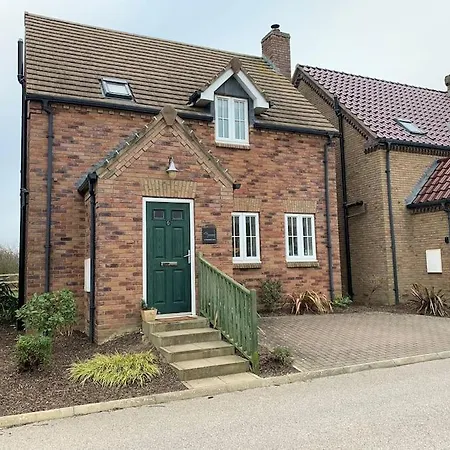 Hotdog House Filey Detached Pet Friendly Eco-house * Hunmanby