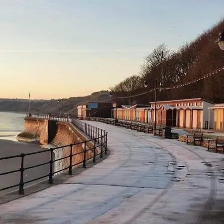 Hotdog House Filey Detached Pet Friendly Eco-house