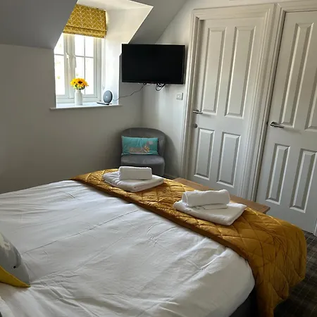Hotdog House Filey Detached Pet Friendly Eco-house Holiday home Hunmanby