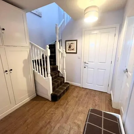 펜션 Hotdog House Filey Detached Pet Friendly Eco-house